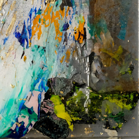 <strong>Dimension:</strong> 40 x 40 x 7 cm <strong>Technique:</strong> acrylic, resin, gold foil <strong>Edition:</strong> unique <strong>Status:</strong> available
